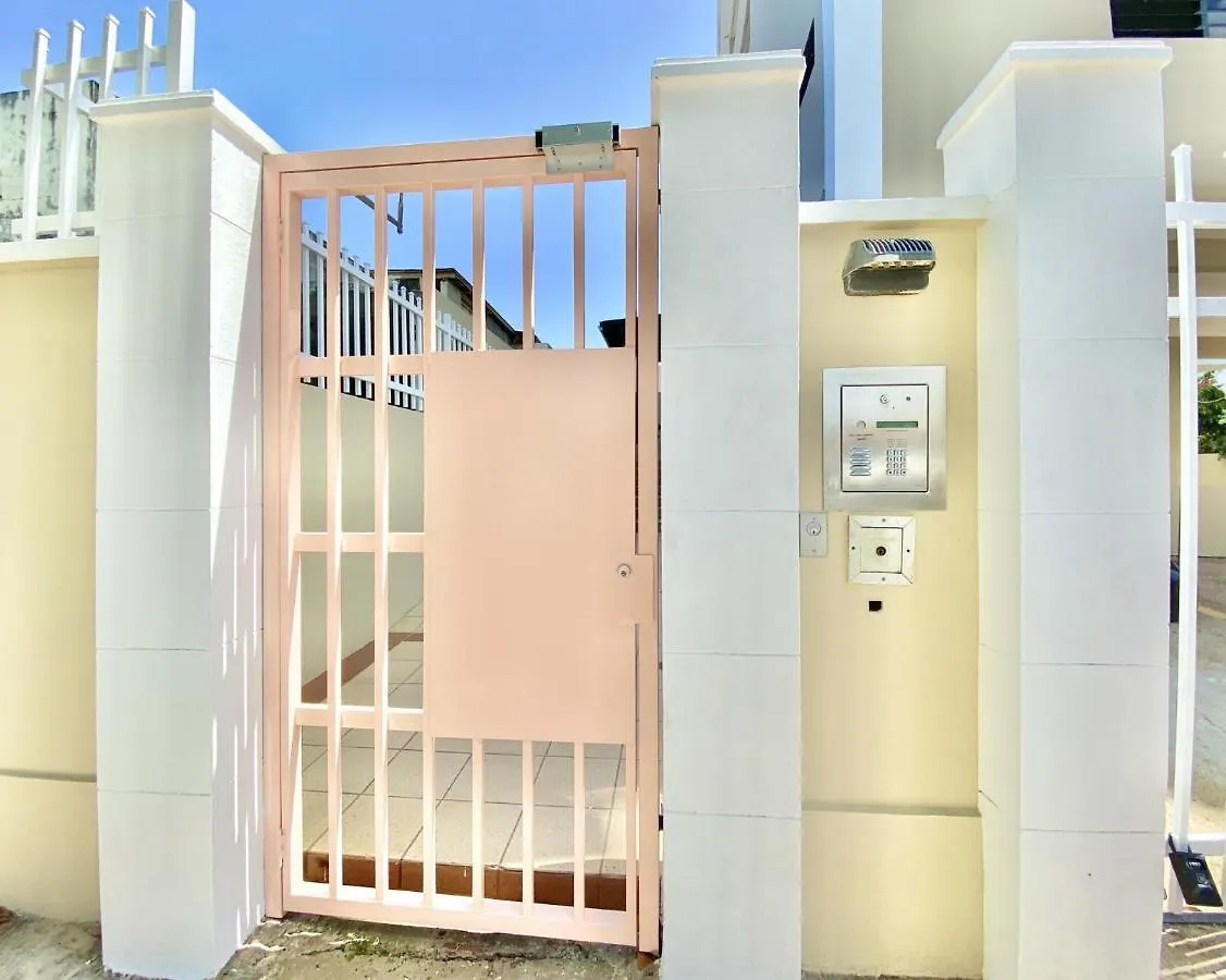 Holiday home Oceanview Beach Block Balcony Ocean And City View