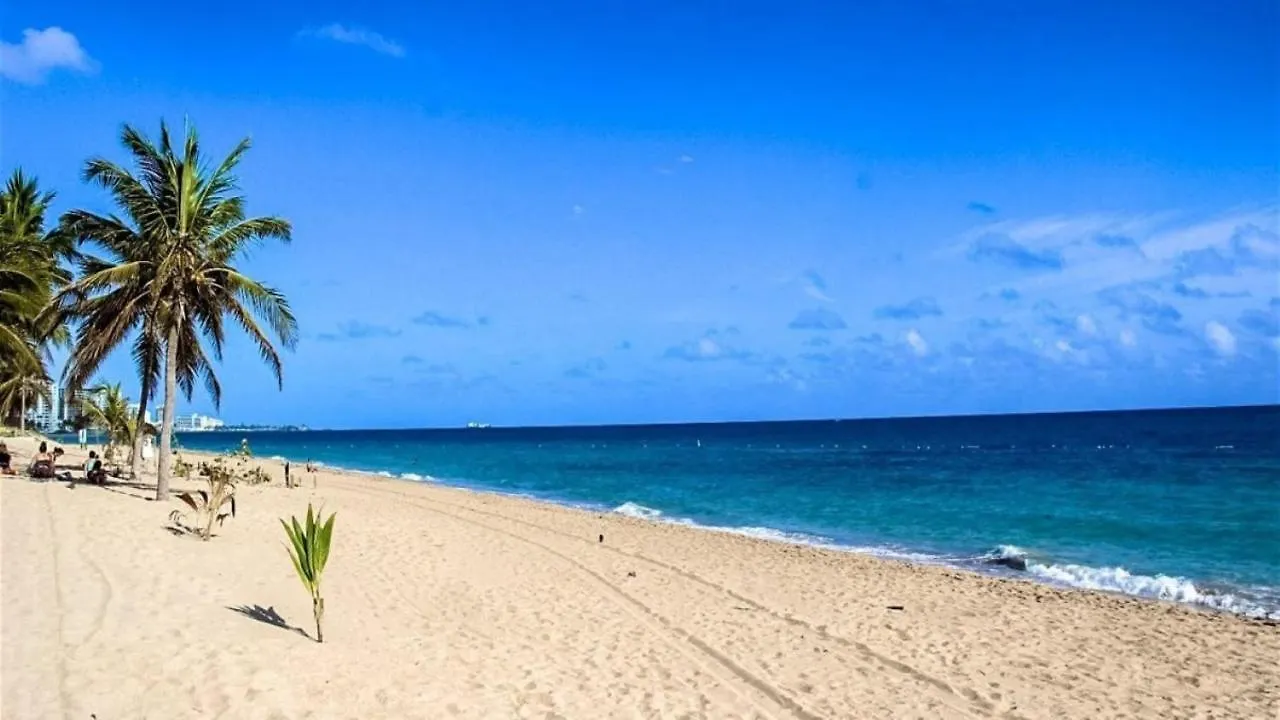 Holiday home Oceanview Beach Block Balcony Ocean And City View Puerto Rico
